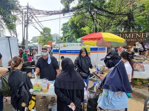 Ada Galian di Jalan Sumenep HI Bikin Pedagang-Pejalan Kaki Ngeluh