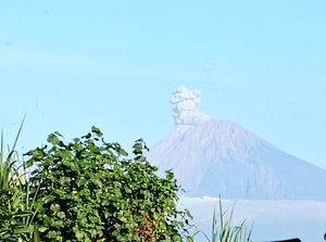 Mendaki Saat Akhir Pekan? Cek Prakiraan Cuaca Wisata Gunung Hari Ini
