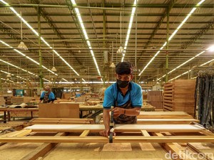 Airlangga Bicara Nasib Industri Furnitur Usai Trump Naikkan Tarif Baru