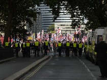 Video: Ricuh Demo di London, 26 Polisi Luka 25 Pendemo Ditangkap
