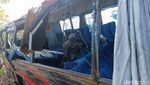 Potret Kecelakaan Horor Bus Nakes Jember Tabrak Rumah di Jalur Bromo