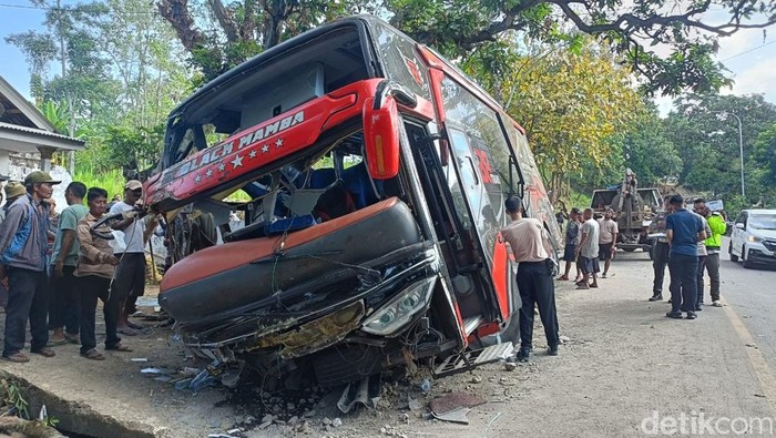 Kecelakaan Bus di Probolinggo