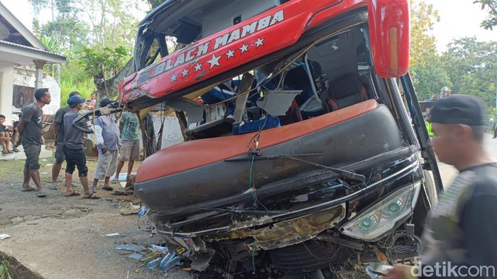 Kecelakaan Bus di Probolinggo