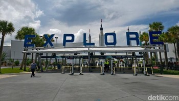 Gerbang Explore menyambut kedatangan pengunjung. Foto: Adi Fida Rahman/detikINET