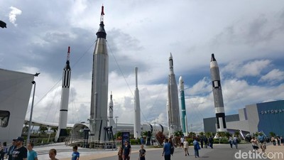 Serunya Wisata Antariksa di Kennedy Space Center