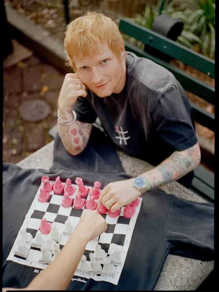 Koleksi Fashion Ed Sheeran kolaborasi dengan Kidsuper.