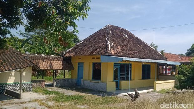 Bangunan lama veldpolitie Delanggu di Jalan Jogja-Solo yang tak lagi digunakan. Foto diunggah Minggu (14/9/2025).
