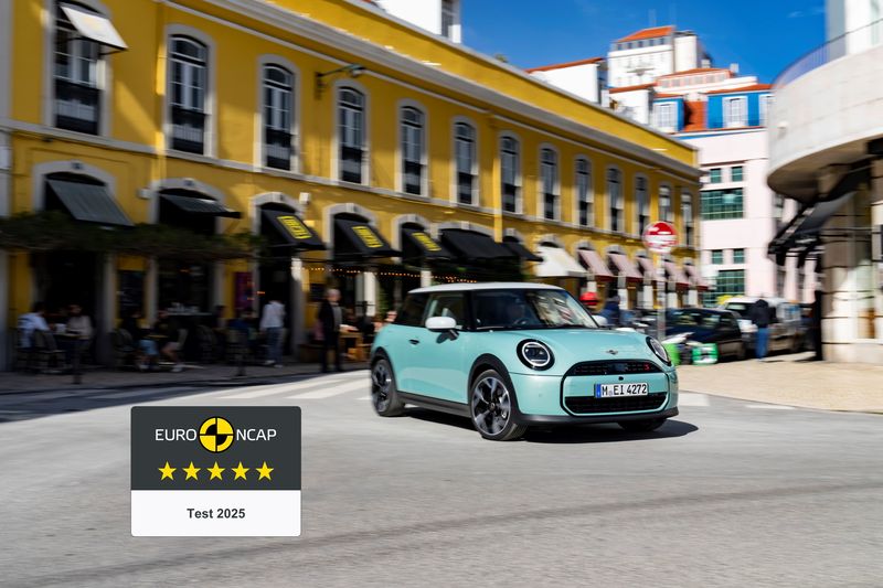 MINI Cooper dan MINI Aceman mendapatkan rating bintang 5 saat diuji tabrak Euro NCAP.