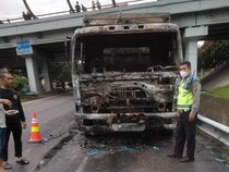Truk Terbakar di Tol Belmera Diduga Akibat Korsleting
