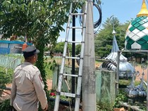 Detik-detik 3 Pekerja WiFi Tersengat Listrik Tegangan Tinggi di Prabumulih