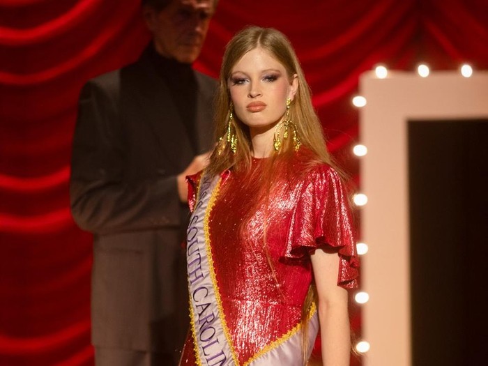 Putri Transgender Elon Musk Jadi Model NYFW