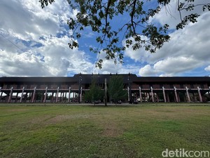 Penasaran dengan Rumah Radakng Pontianak? Ini Ulasannya