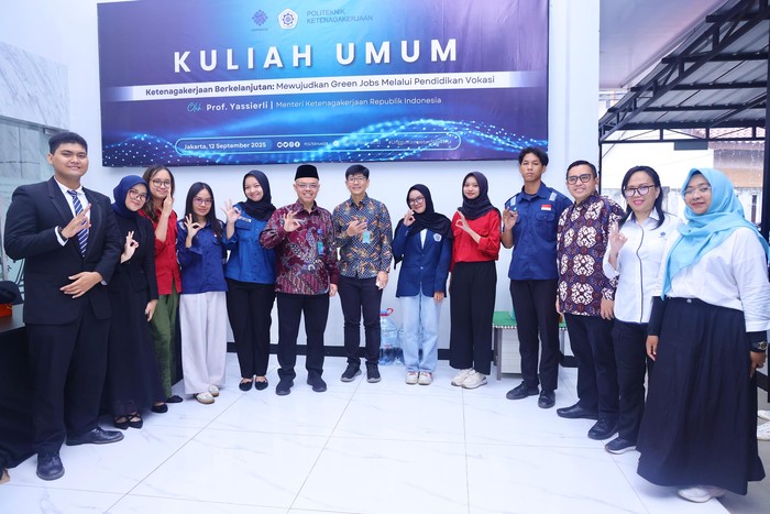 Sekretaris Jenderal (Sekjen) Kementerian Ketenagakerjaan (Kemnaker) Cris Kuntandi berpesan agar mahasiswa Politeknik Ketenagakerjaan (Polteknaker) membawa nama baik kampus maupun Kemnaker dalam ajang Indonesian Polytechnic English Championship ke-2 (IPEC 2).