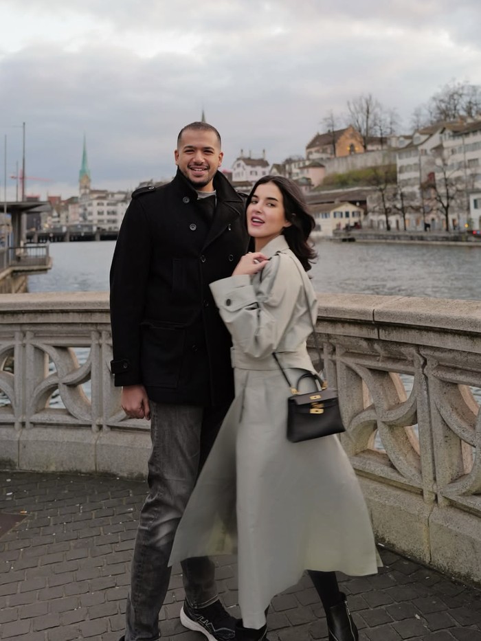 Tasya Farasya dan suaminya, Ahmad Assegaf