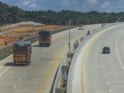 Jalan Tol Betung-Tempino-Jambi Beroperasi