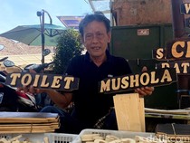 Cerita Udan Mengisi Hari Tua dengan Angka dan Huruf Kayu
