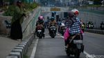 Underpass Bulak Kapal Bekasi Tergenang, Pemotor Nekat Lawan Arah