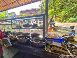 Sosok di Balik Warung Mamayu Langganan Biker-Pejabat di Sukabumi