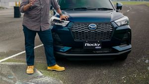 Review Jujur Daihatsu Rocky Hybrid, Teririt dan Tercanggih di Kelasnya?