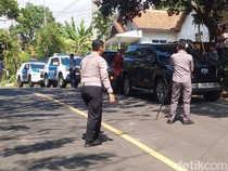 Video: Polisi Lakukan Olah TKP Bus Maut di Probolinggo