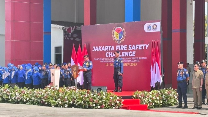 Gubernur DKI Jakarta Pramono Anung resmi membuka kegiatan Jakarta Fire Safety Challenge 2025