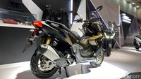 Selebihnya, motor ini masiih sama. Kesan adventure look masih terpancar. Foto: Ridwan Arifin