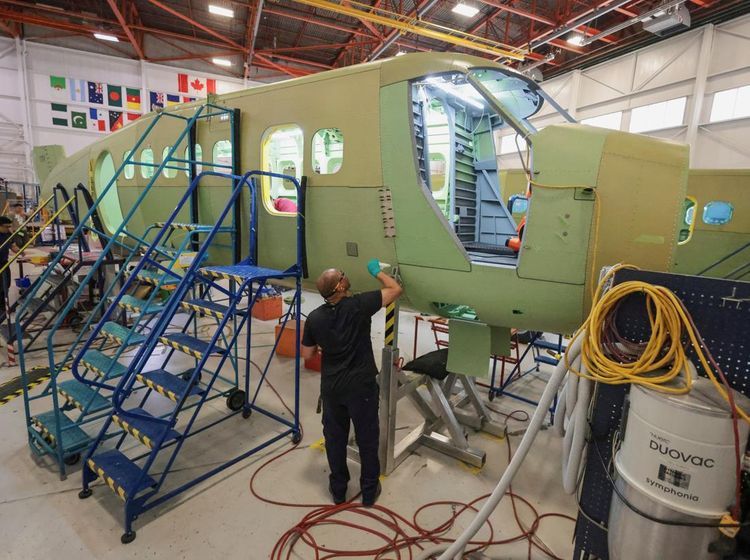 Intip Pembuatan Pesawat Amfibi Super Cepat Penjinak Kebakaran Hutan