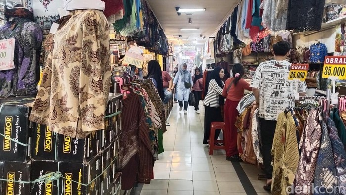 Keadaan di Pasar Baru Bandung pada pertengahan September 2025 Keadaan di Pasar Baru Bandung pada pertengahan September 2025