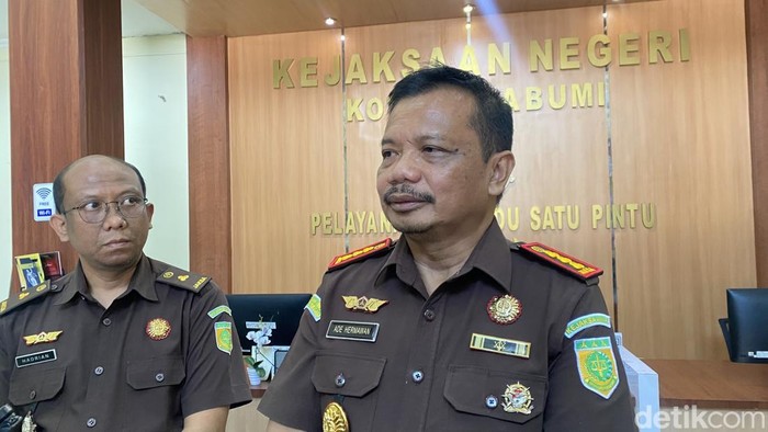 Kepala Kejaksaan Negeri Kota Sukabumi Ade Hermawan