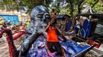Kreasi Gurita Raksasa dari Botol Plastik, Ajak Warga Peduli Lingkungan