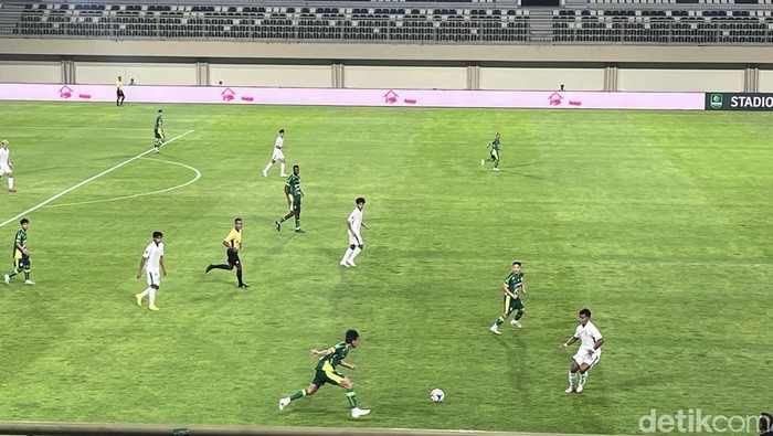 Laga PSS Sleman vs Persiba Balikpapan di Stadion Maguwoharjo, Sleman, Senin (15/9/2025).