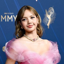 Lisa BLACKPINK Memukau di Emmy Awards 2025
