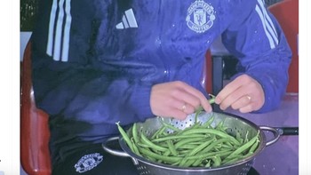 Apakah sudah saatnya Amorim ganti profesi? Foto: X.com