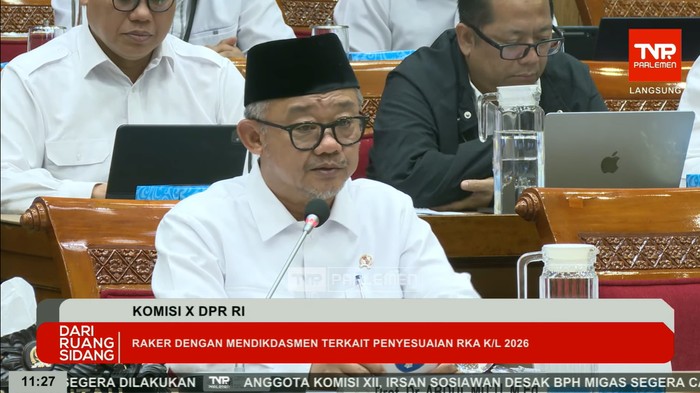 Mendikdasmen Abdul Muti di raker dengan Komisi X DPR RI, Senin (15/9/2025) bahas tambahan anggaran Kemendikdasmen di RAPBN 2026.