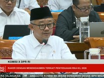 Video Momen Mendikdasmen Bacakan Pantun soal Anggaran Pendidikan 2026 di DPR