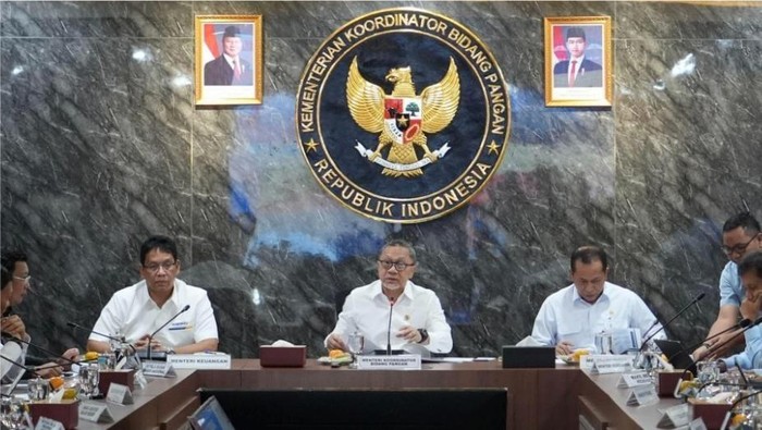 Menko Pangan Zulhas pimpin rapat soal Kopdes Merah Putih