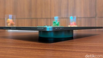 Moto Pad 60 Pro dilengkapi quad speaker dengan teknologi JBL dan Dolby Atmos. Foto: Virgina Maulita Putri/detikINET