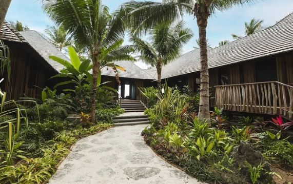 Nukutepipi private island