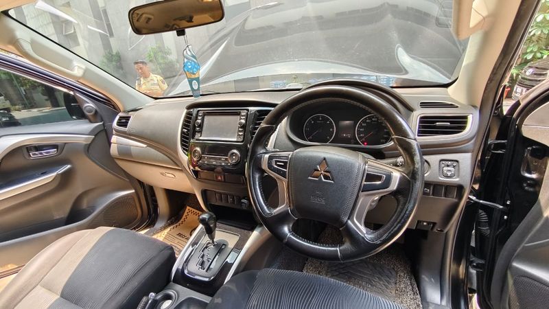 Pajero Sport dilelang mulai Rp 200 jutaan