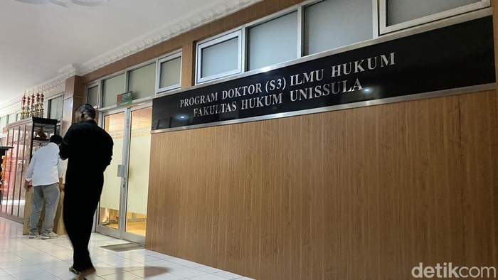 Dekan Fakultas Hukum (FH) Universitas Islam Sultan Agung (Unissula), Jawade Hafidz di Unissula, Kecamatan Genuk, Kota Semaeang, Senin (15/9/2025).