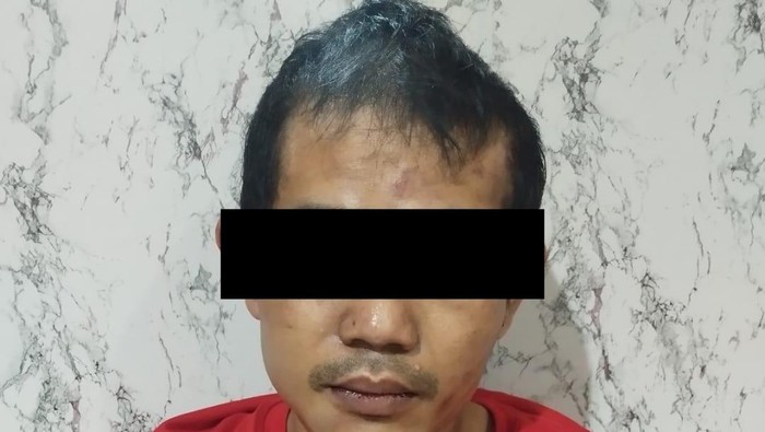 Polisi menangkap pria berinisial FHA (35) yang mencoba mencuri motor milik pelajar di Kemayoran, Jakarta Pusat (Jakpus). (Dok polisi).
