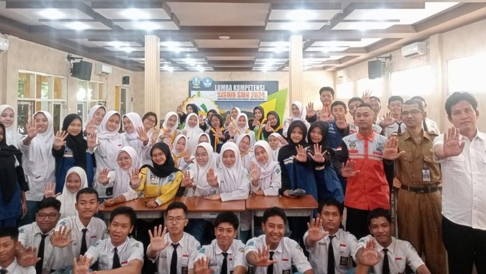 SMKN 1 Bangil ikuti sosialisasi bahaya narkoba yang digelar Polres Pasuruan