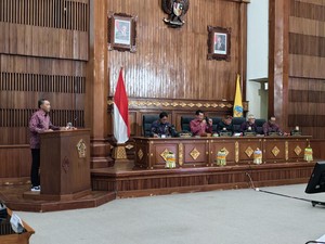 Poin-poin Penting di Raperda yang Melarang Sopir Online Ber-KTP Luar Bali