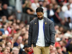 Ruben Amorim. Tekanan bertambah bagi Amorim setelah Man United keok 0-3 di tangan Manchester City pada akhir pekan. MU kini terpaku di posisi ke-14 papan klasemen Premier League.  Foto: REUTERS/Peter Powell