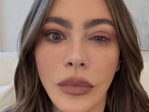 Video: Sofia Vergara Batal ke Emmy Awards gegara Dilarikan ke RS