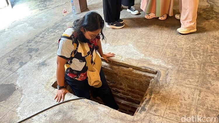 Menyusuri Bunker Tempat Saudagar Batik Simpan Harta di Setono Laweyan