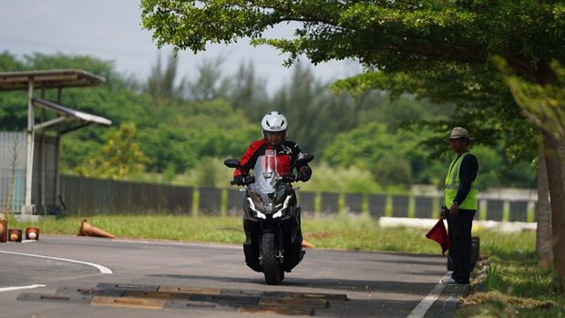 Test ride New ADV 160