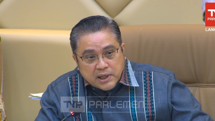 Wakil Ketua Komisi II DPR Dede Yusuf dalam rapat kerja Kementerian ATR/BPN bersama Komisi II DPR RI.