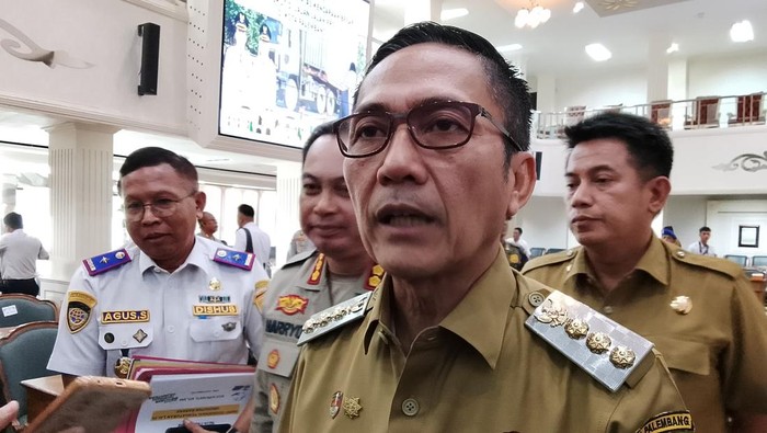 Walkot Palembang Ratu Dewa