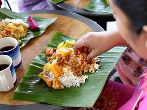 Ada Benarnya, Bukti Ilmiah Sebut Makan Pakai Tangan Lebih Menyehatkan